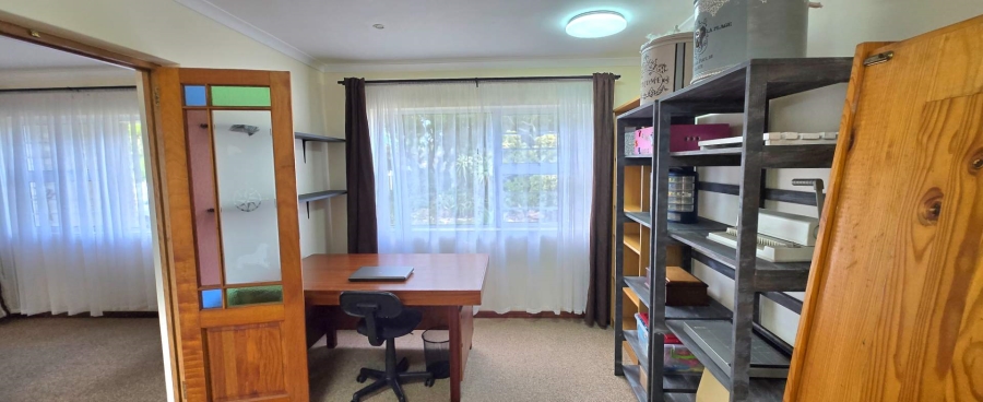 3 Bedroom Property for Sale in Kleinbaai Western Cape